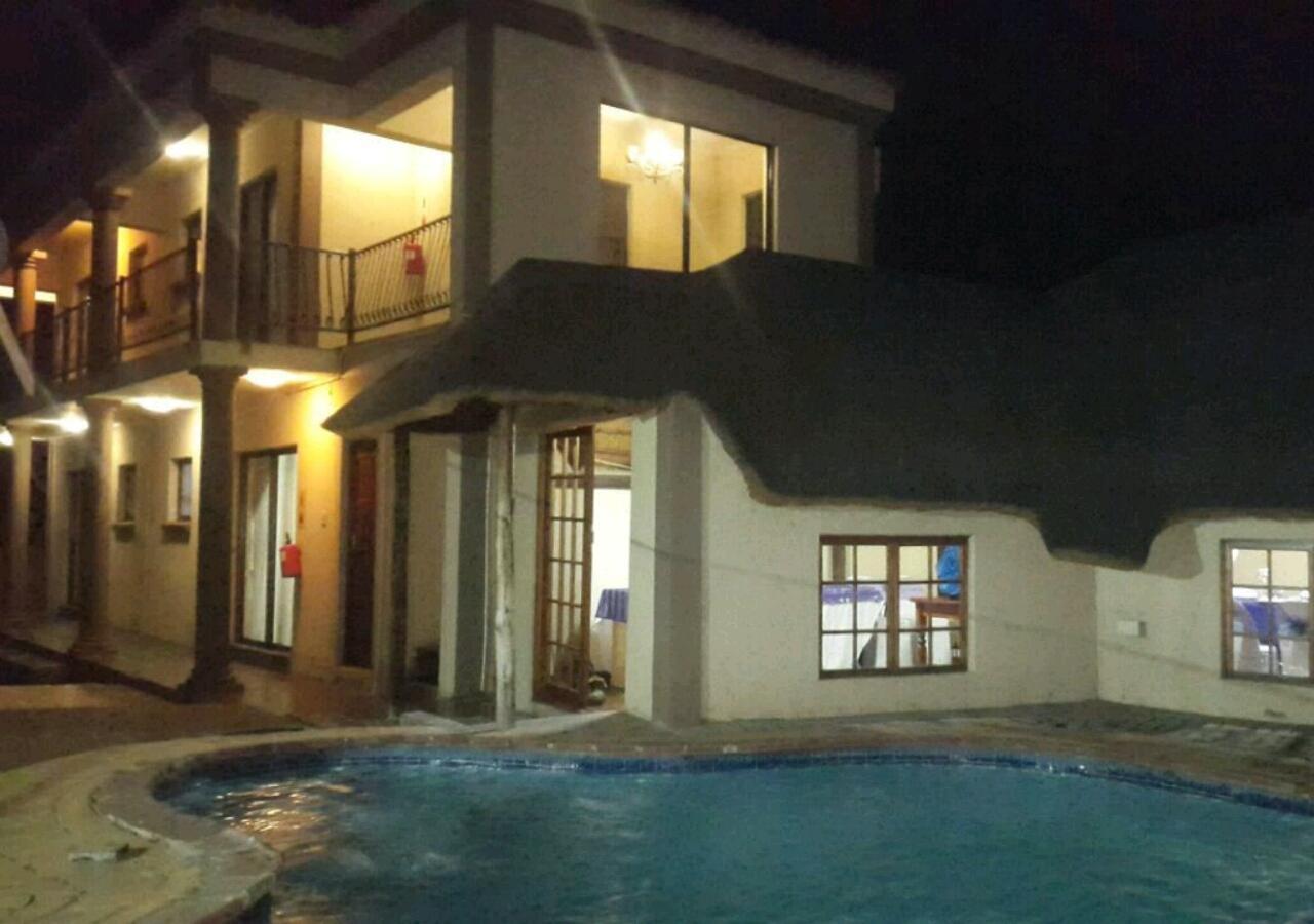 Lekoa Bed And Breakfast And Trading Vanderbijlpark Bagian luar foto