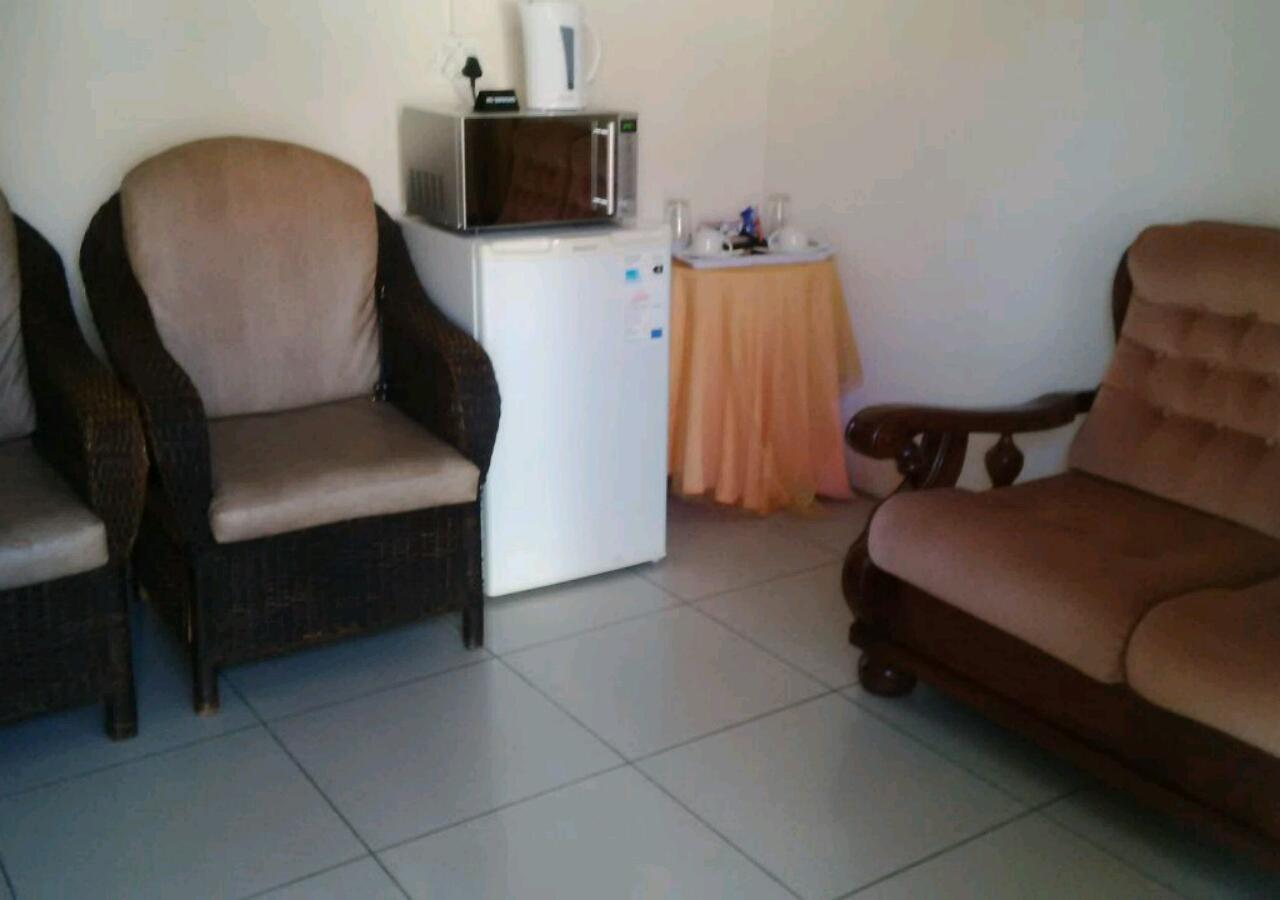 Lekoa Bed And Breakfast And Trading Vanderbijlpark Bagian luar foto